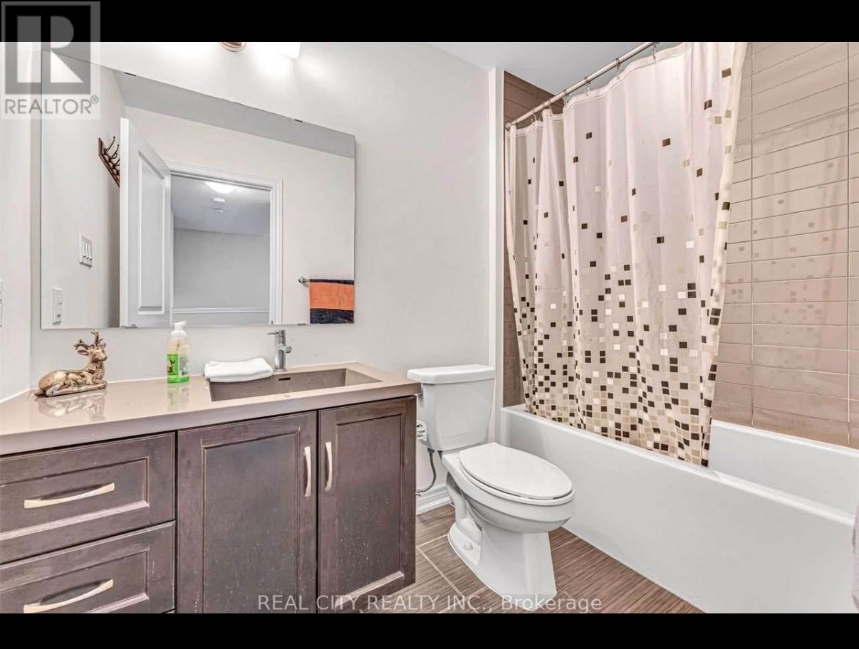 121 Hibiscus Lane, Hamilton, Ontario  L8K 0A3 - Photo 10 - X12521930