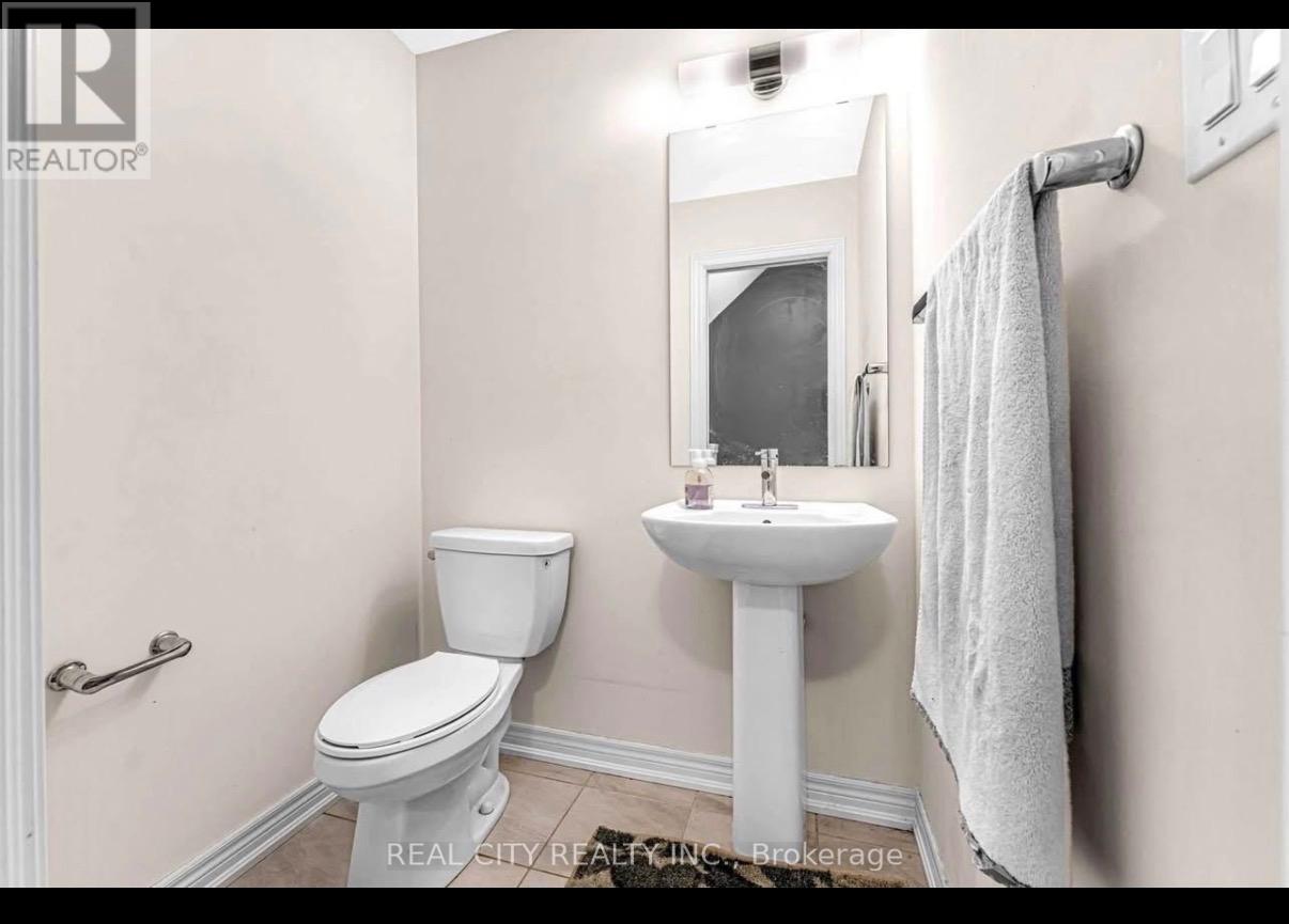 121 Hibiscus Lane, Hamilton, Ontario  L8K 0A3 - Photo 7 - X12521930