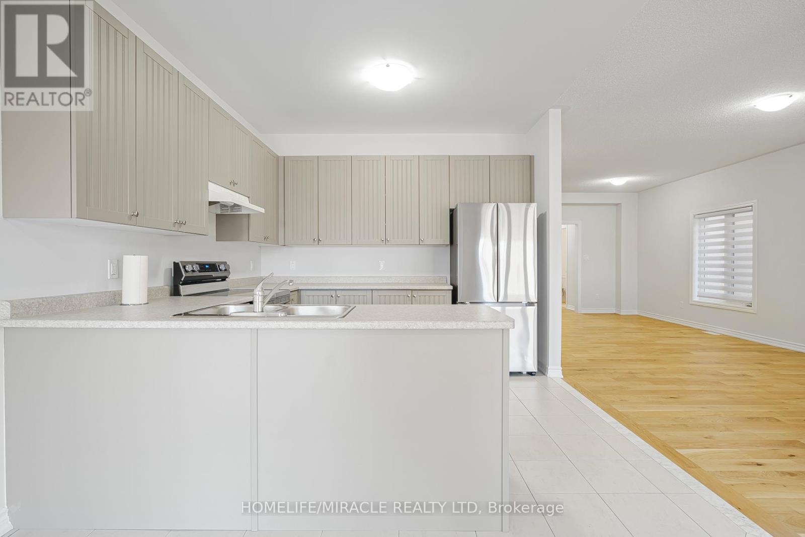 120 Baker Street, Thorold, Ontario  L2V 5G7 - Photo 11 - X12521968