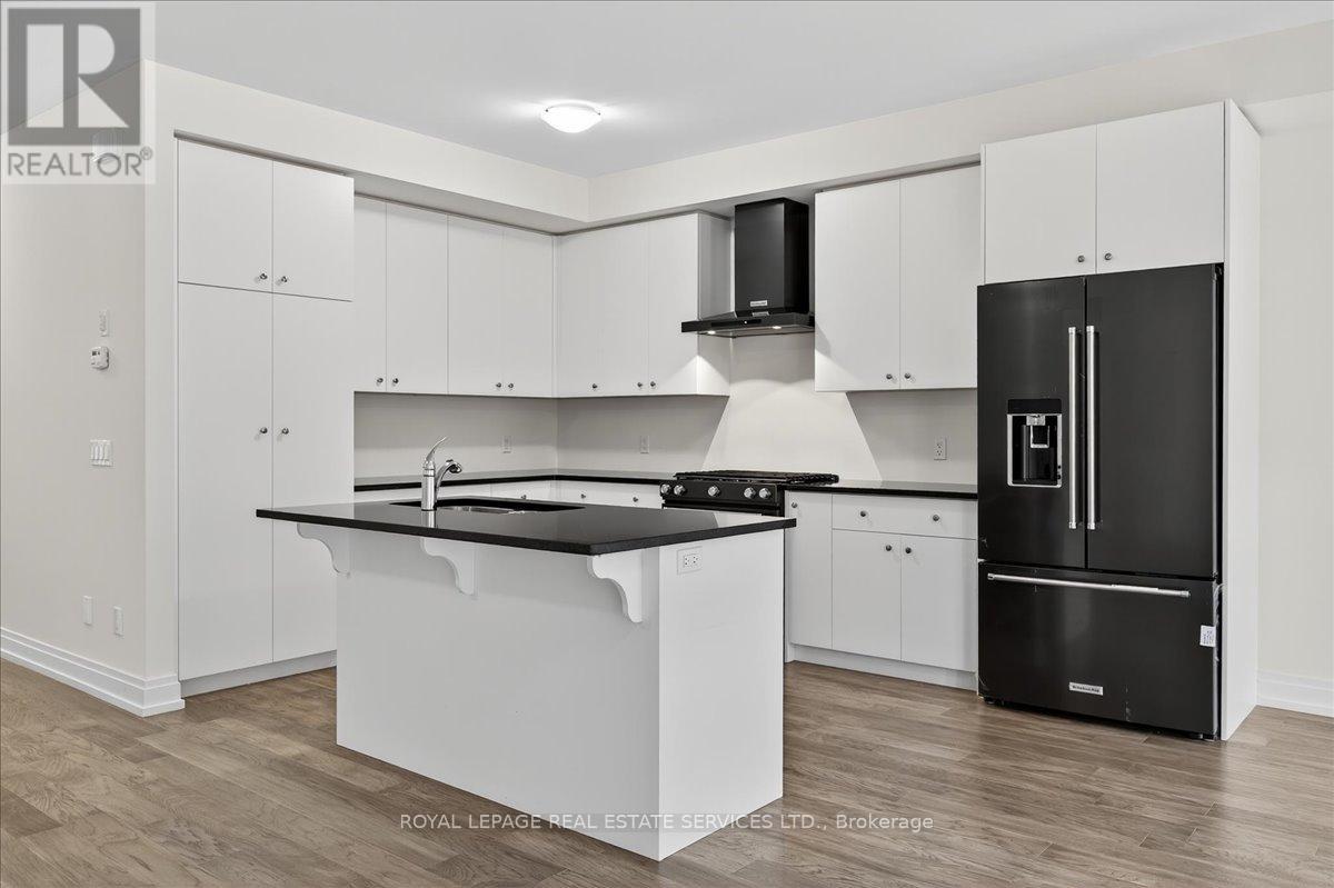 43 Kenesky Drive, Hamilton, Ontario  L8B 1Y2 - Photo 10 - X12522066