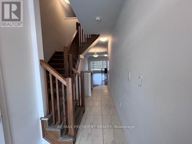 25 Greenwich Avenue, Hamilton, Ontario  L8J 0L5 - Photo 11 - X12522068