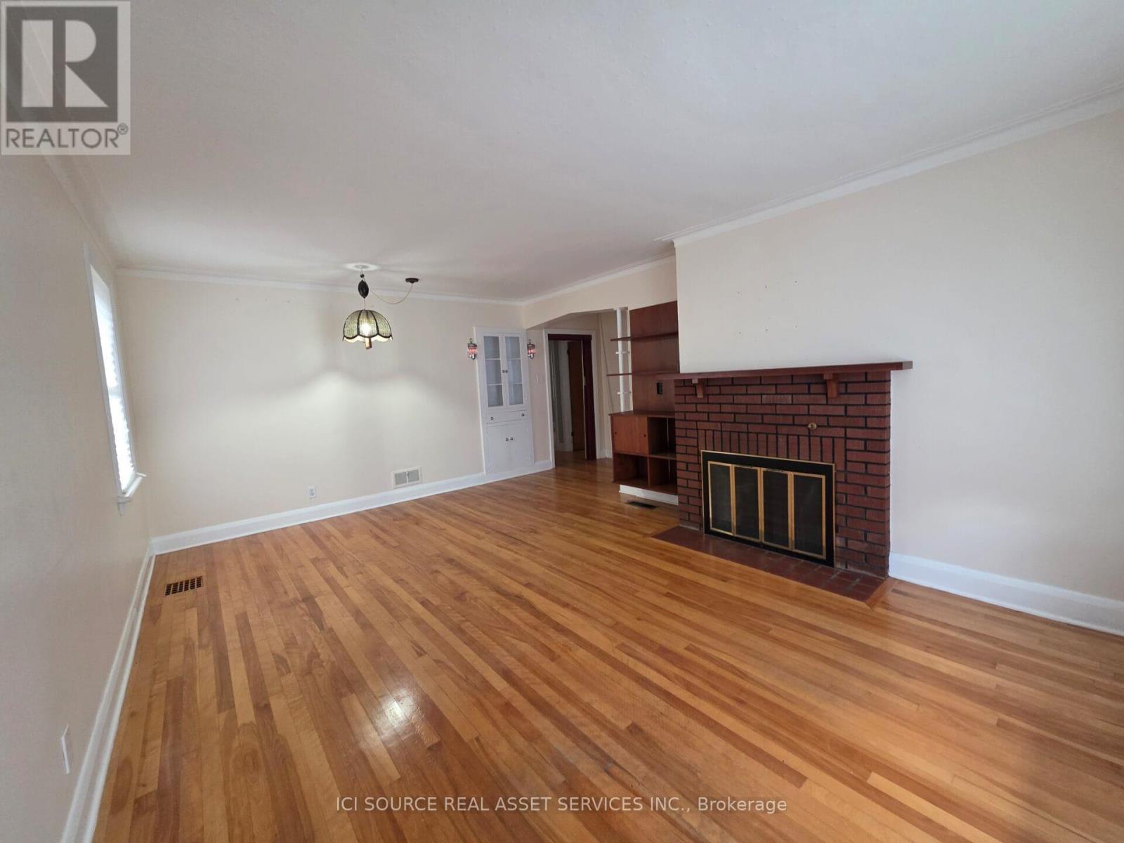 262 Dale Avenue, Ottawa, Ontario  K1G 0H5 - Photo 5 - X12522132