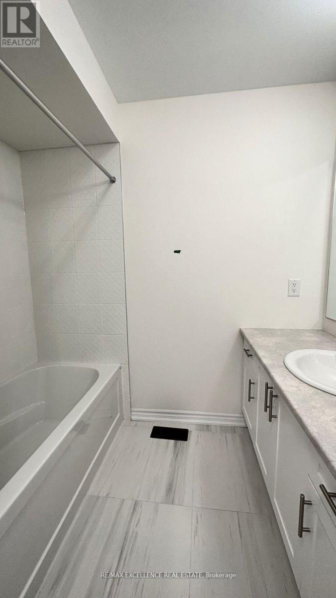 138 Winters Way, Shelburne, Ontario  L9V 3Y1 - Photo 9 - X12522184