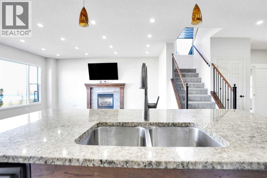 85 Boulder Creek Manor Se, Langdon, Alberta  T0J 1X3 - Photo 17 - A2266885