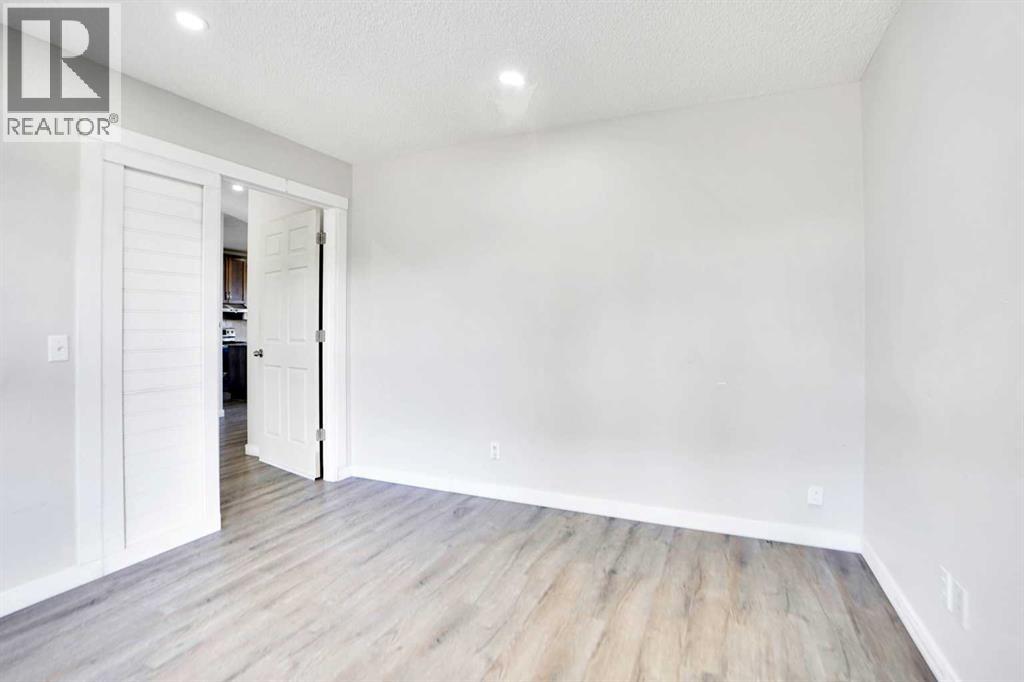 85 Boulder Creek Manor Se, Langdon, Alberta  T0J 1X3 - Photo 6 - A2266885