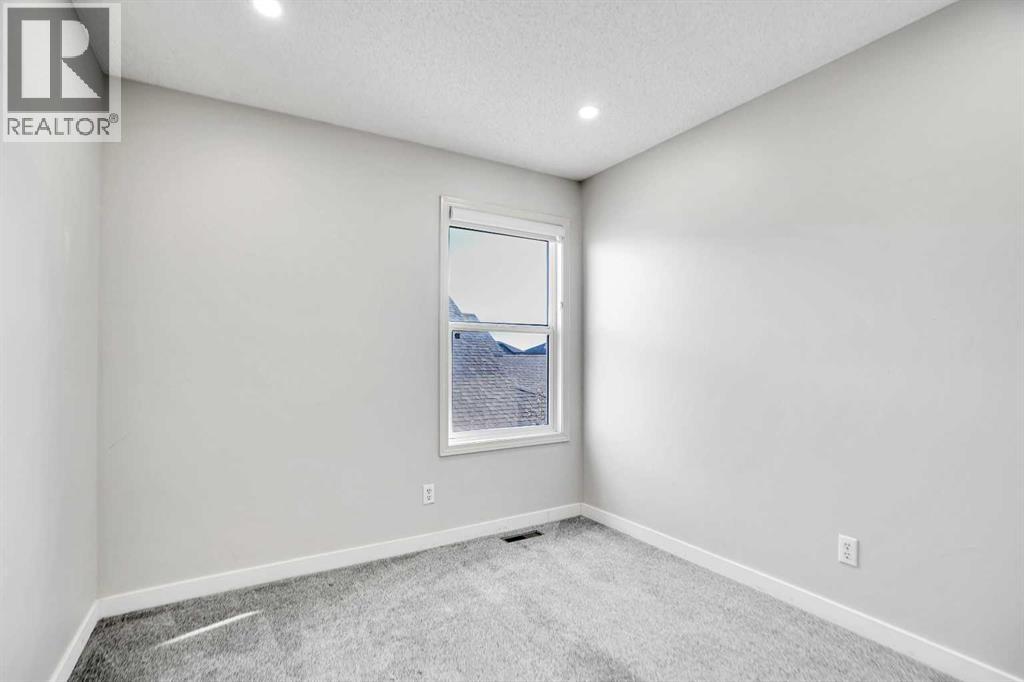 85 Boulder Creek Manor Se, Langdon, Alberta  T0J 1X3 - Photo 35 - A2266885