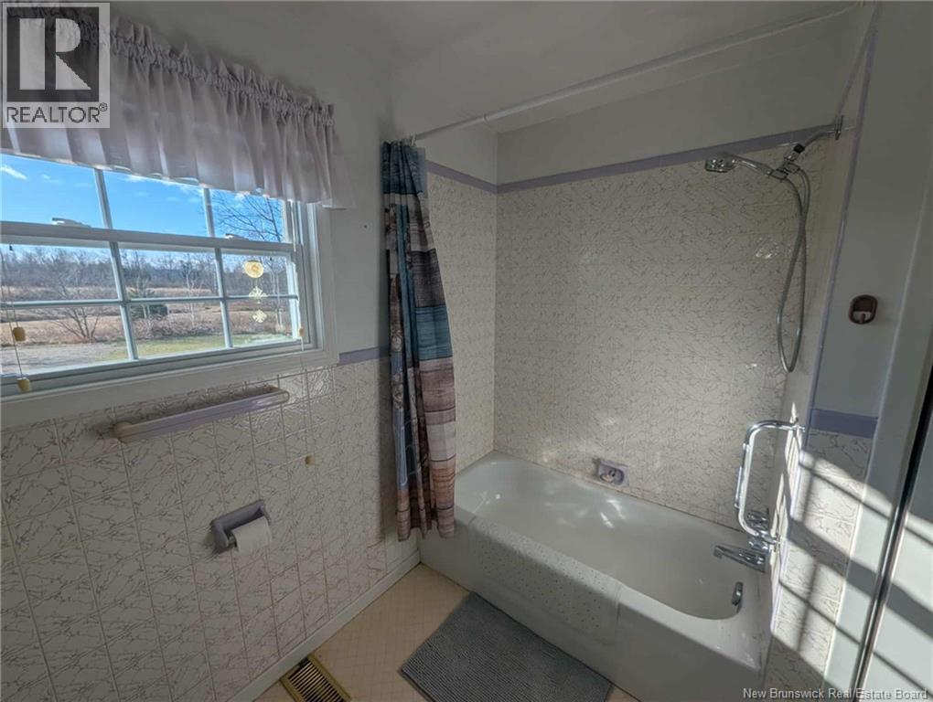 185 Smith, Big River, New Brunswick  E2A 6S7 - Photo 15 - NB129833