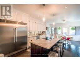 137 PARKVIEW AVENUE, Toronto, Ontario