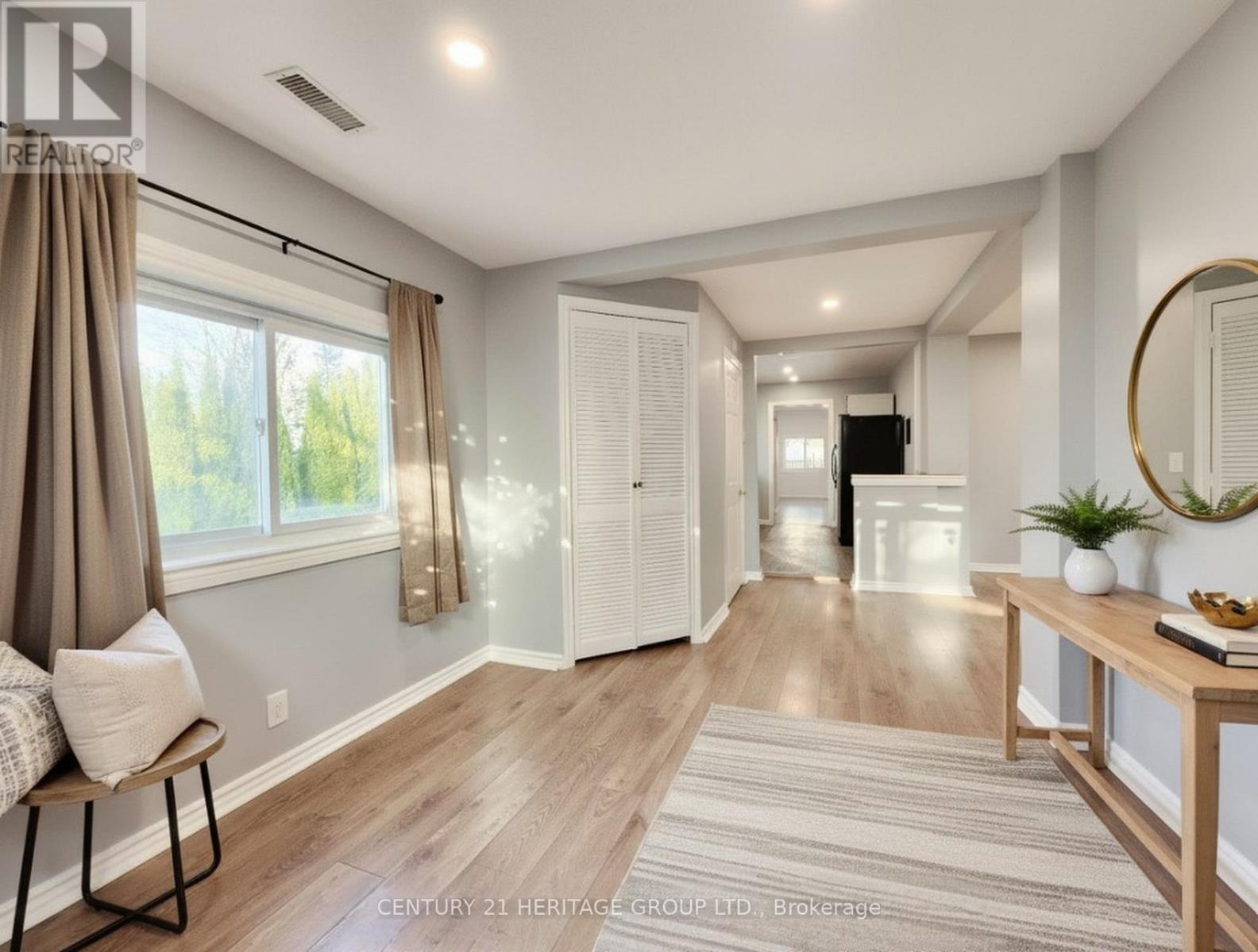 493 LAKE DRIVE S, Georgina, Ontario