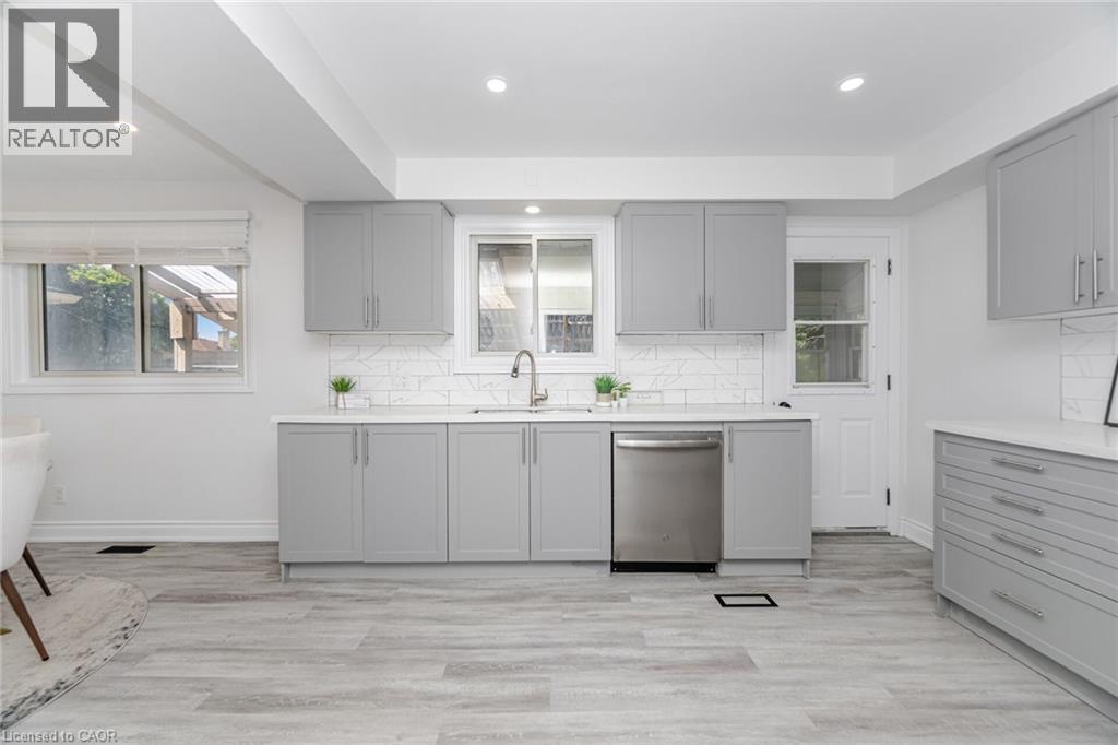 47 Eagen Drive, Kitchener, Ontario  N2M 1W1 - Photo 12 - 40786627