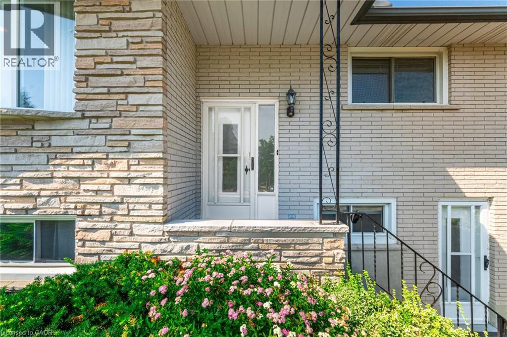 47 Eagen Drive, Kitchener, Ontario  N2M 1W1 - Photo 3 - 40786627
