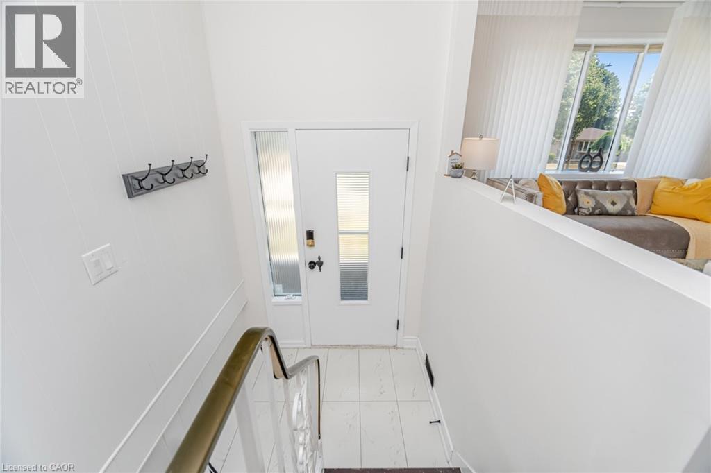 47 Eagen Drive, Kitchener, Ontario  N2M 1W1 - Photo 4 - 40786627