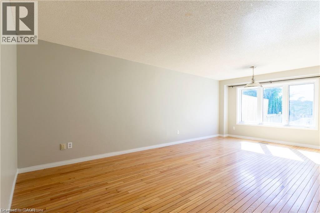 419 Downsview Place, Waterloo, Ontario  N2K 3T9 - Photo 7 - 40786557