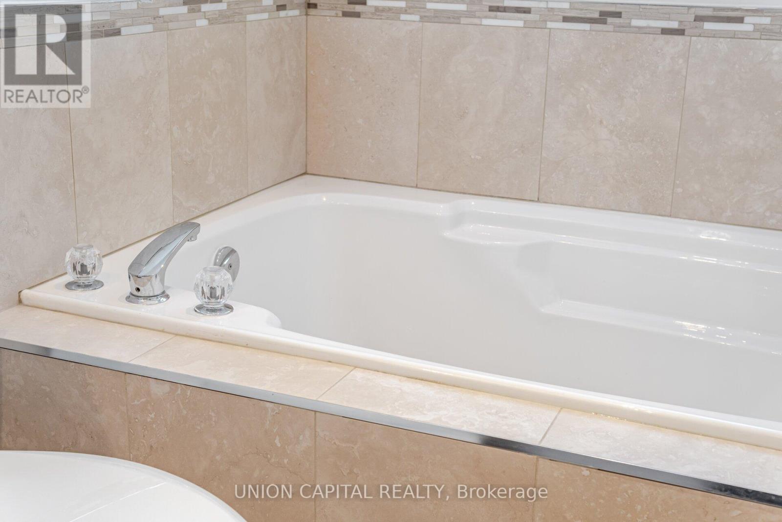 3601 Bala Drive, Mississauga, Ontario L5M 7N2 - Photo 27 - W12517578