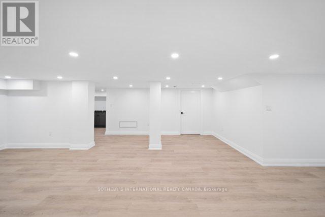 118 Warwood Road N, Toronto, Ontario M9B 5B7 - Photo 37 - W12520404