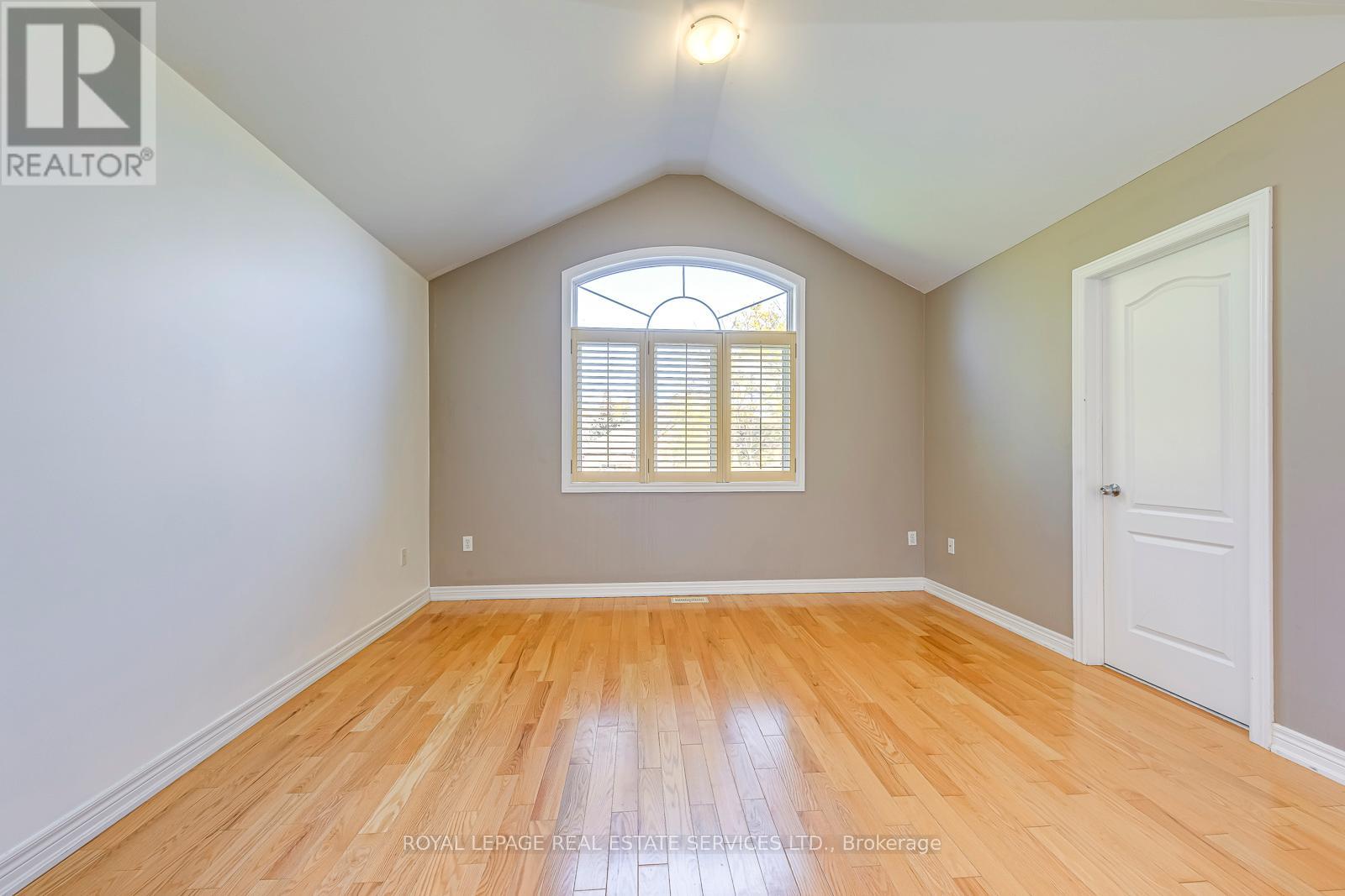 2457 Hilda Drive, Oakville, Ontario L6H 7N5 - Photo 22 - W12520654