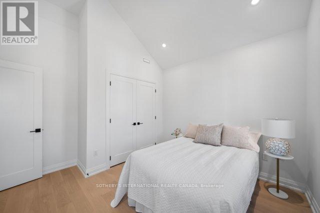 118 Warwood Road N, Toronto, Ontario M9B 5B7 - Photo 32 - W12520404