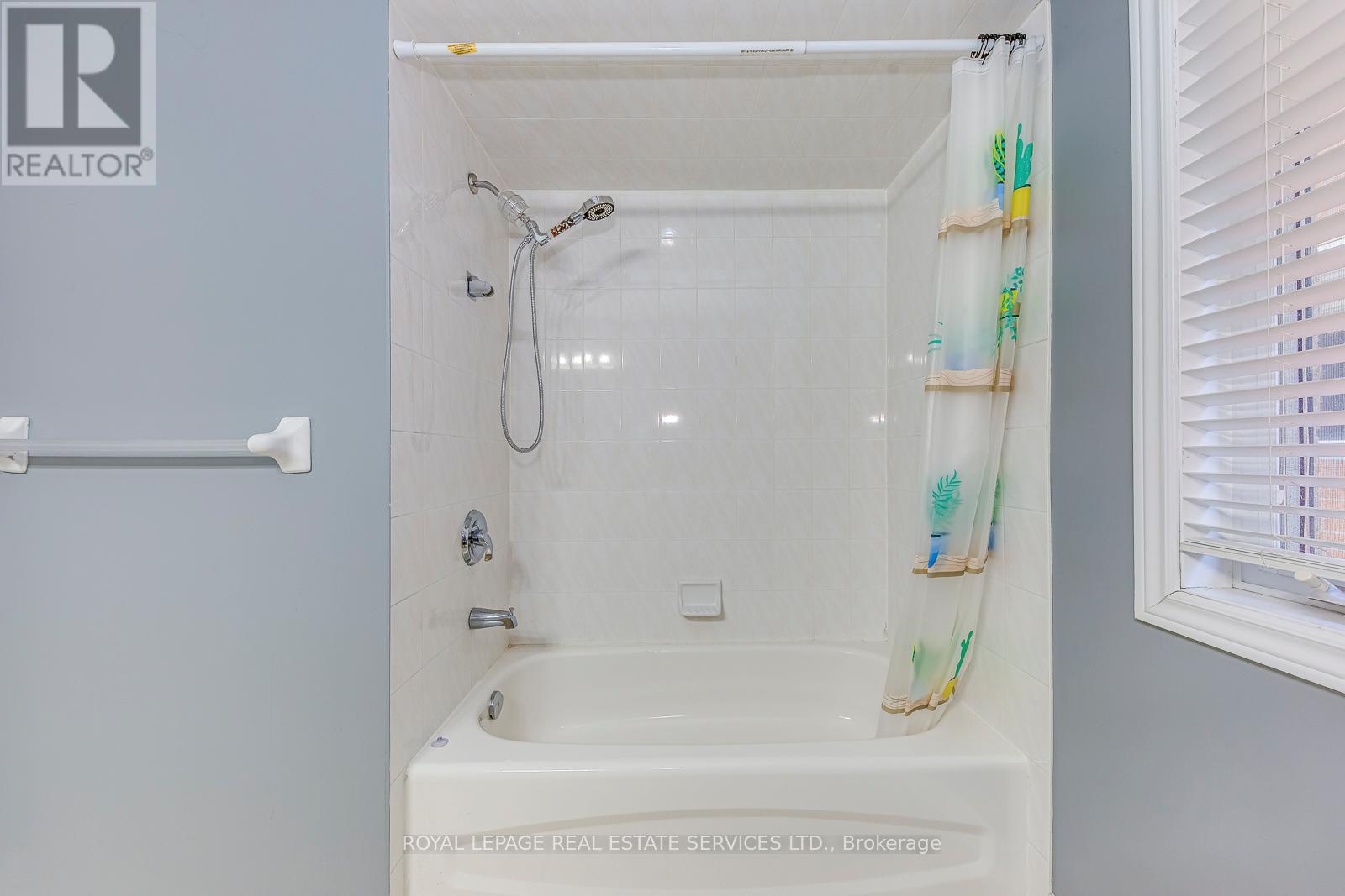 2457 Hilda Drive, Oakville, Ontario L6H 7N5 - Photo 33 - W12520654