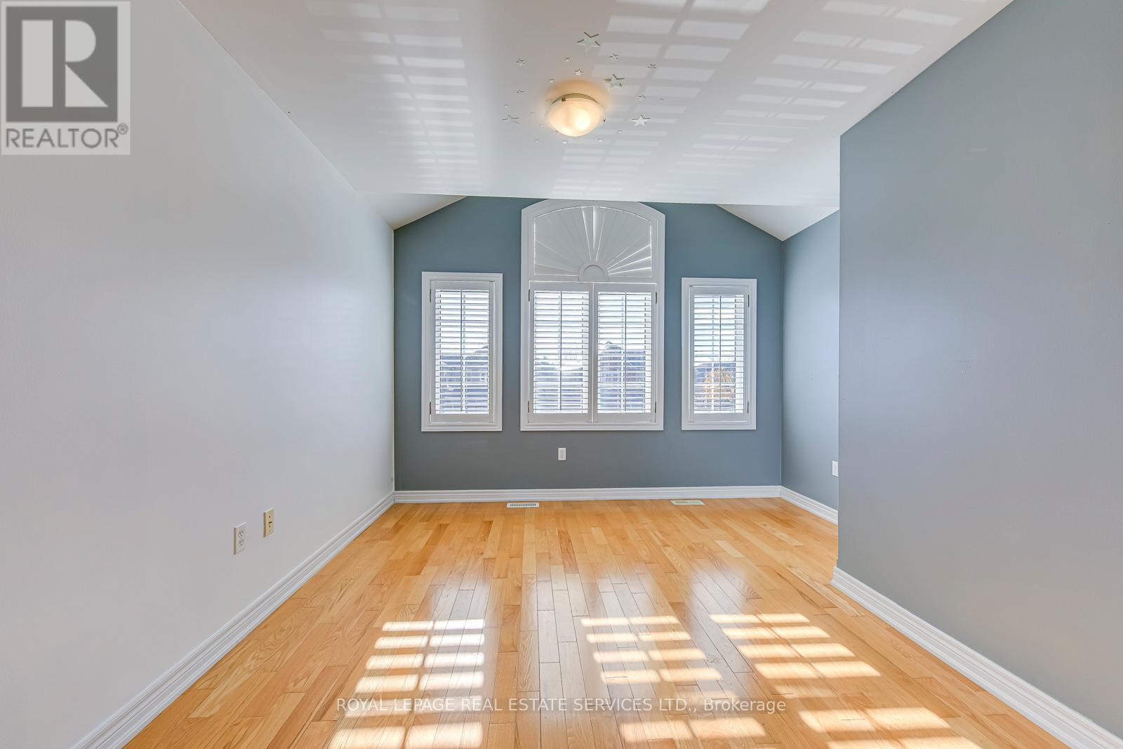 2457 Hilda Drive, Oakville, Ontario L6H 7N5 - Photo 30 - W12520654