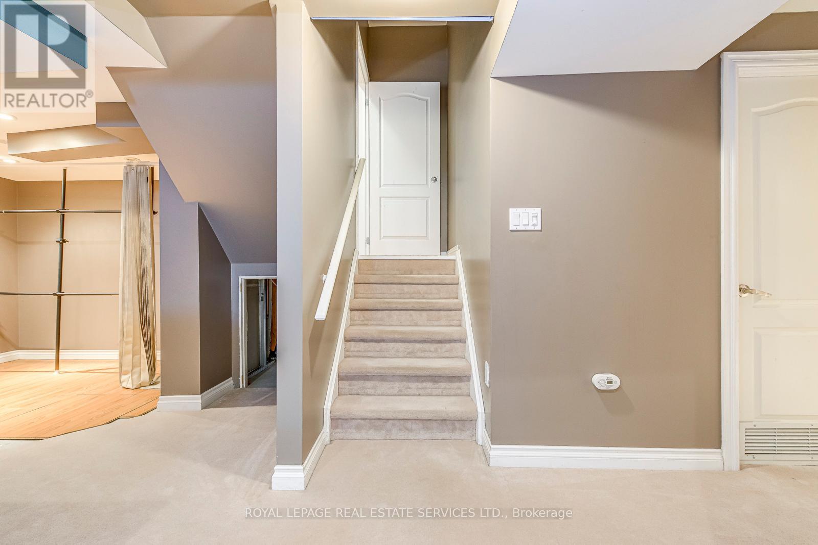 2457 Hilda Drive, Oakville, Ontario L6H 7N5 - Photo 34 - W12520654