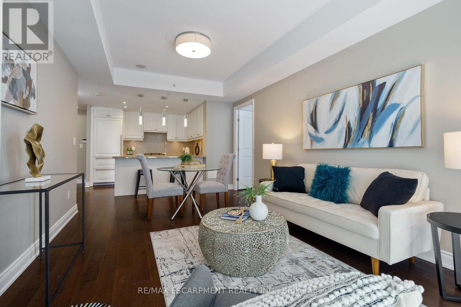 307 - 3500 Lakeshore Road W, Oakville, Ontario L6L 0B5 - Photo 11 - W12521326