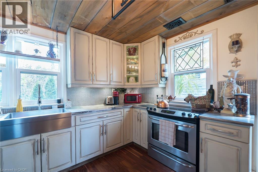 290 Hill Street E, Fergus, Ontario  Z1Z 1Z1 - Photo 8 - 40786473