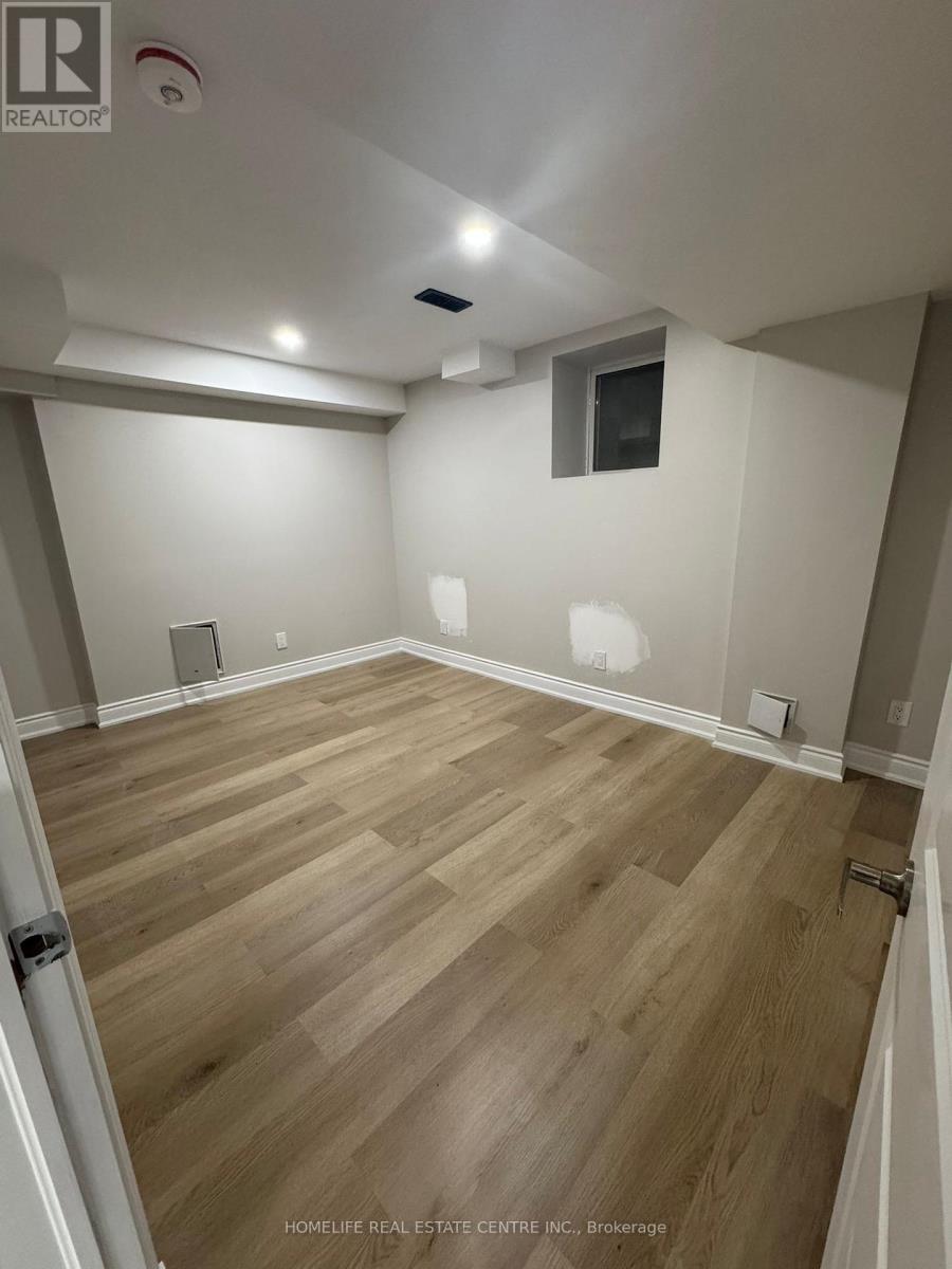 13 Feeder Street, Brampton, Ontario L7A 4T7 - Photo 45 - W12521262