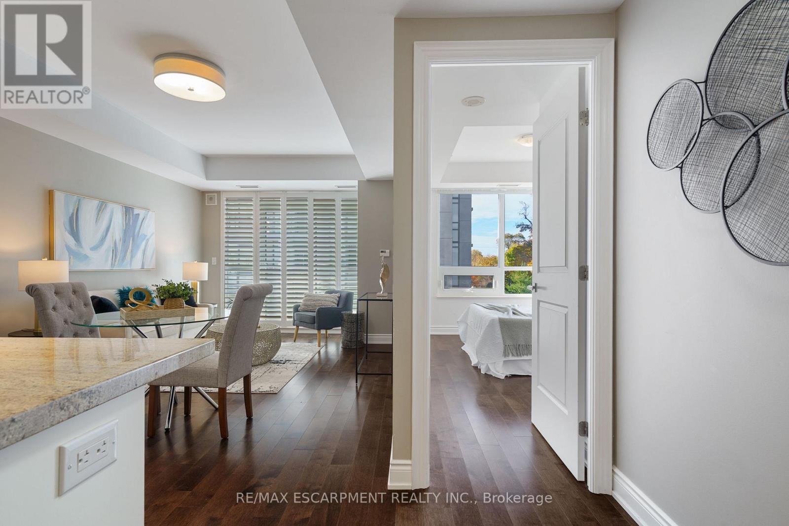 307 - 3500 Lakeshore Road W, Oakville, Ontario L6L 0B5 - Photo 13 - W12521326