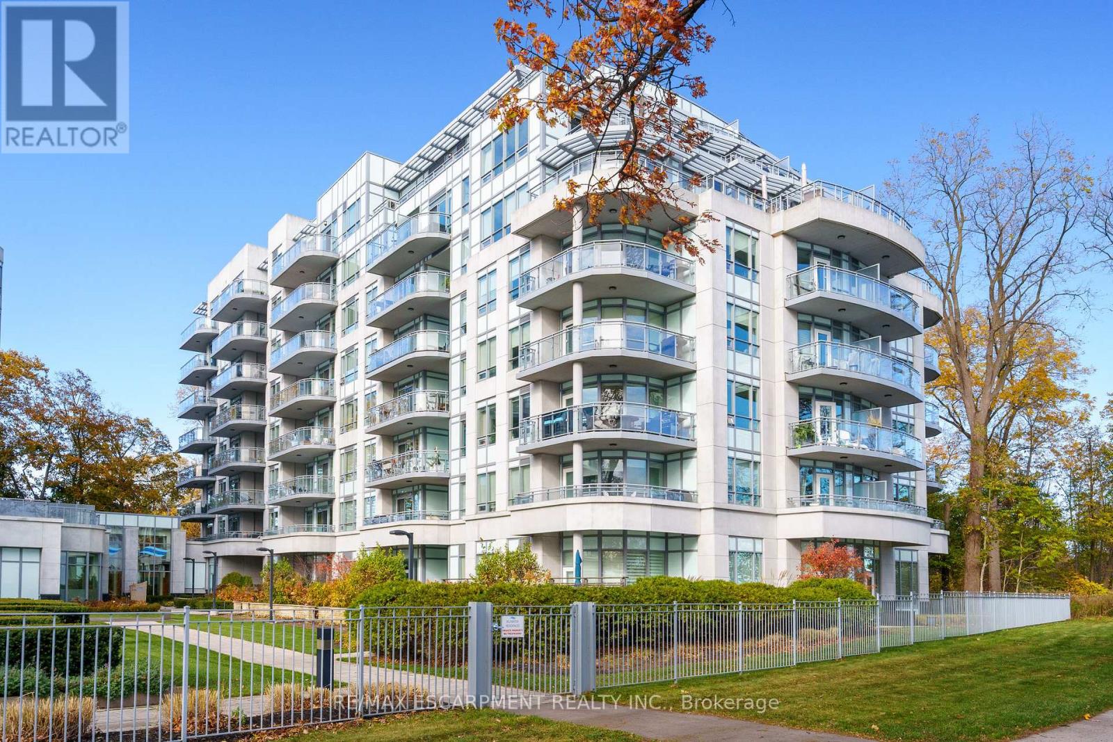 307 - 3500 Lakeshore Road W, Oakville, Ontario  L6L 0B5 - Photo 47 - W12521326