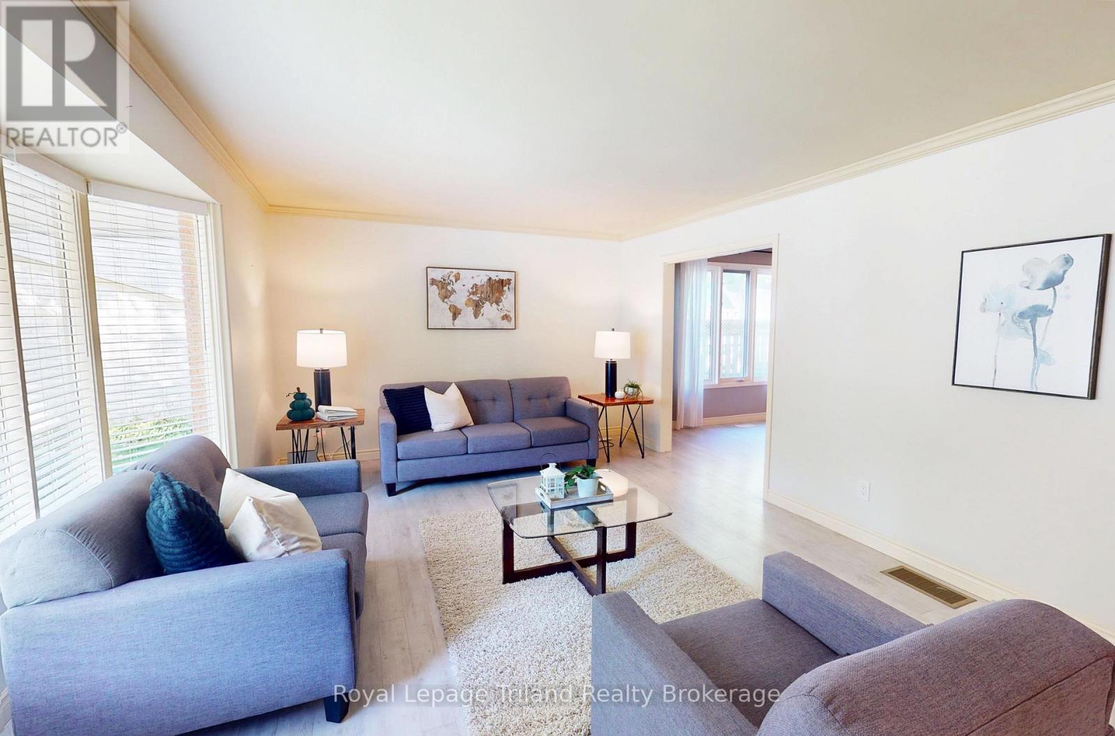 444 Lee Avenue, Woodstock, Ontario N4S 6Y3 - Photo 5 - X12476996