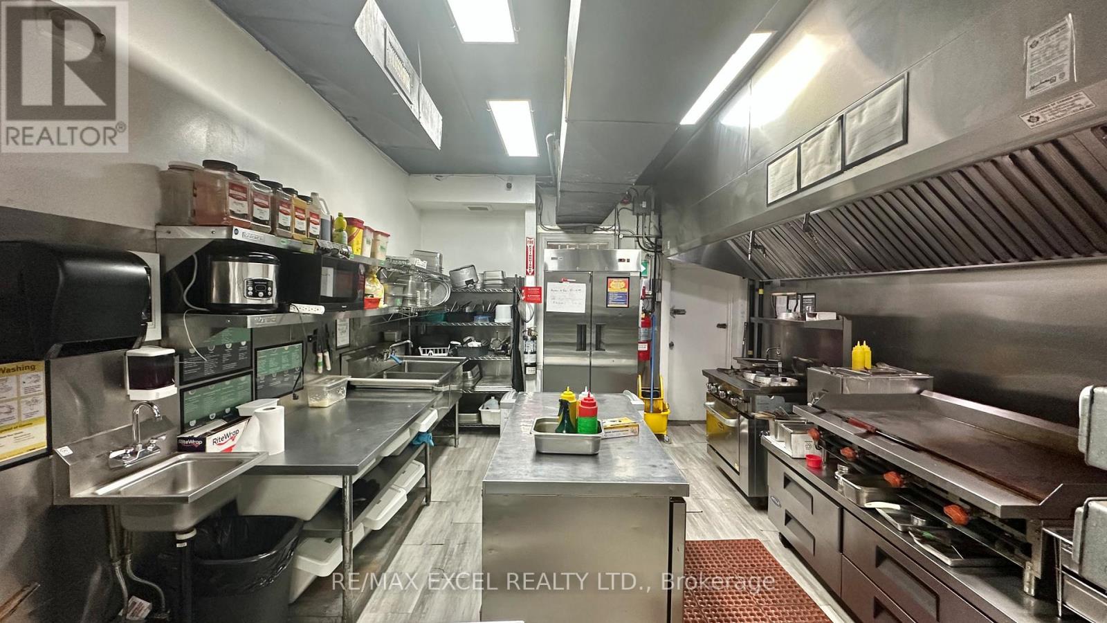 4905 Yonge Street, Toronto, Ontario  M2N 3G1 - Photo 10 - C12522294