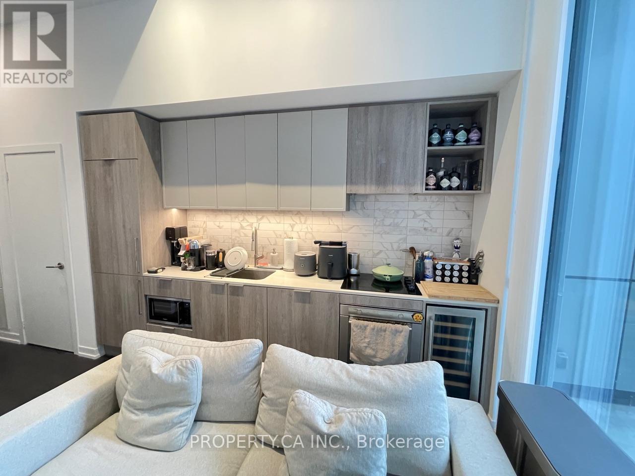 1019 - 2020 Bathurst Street, Toronto, Ontario  M5P 0A6 - Photo 5 - C12522346