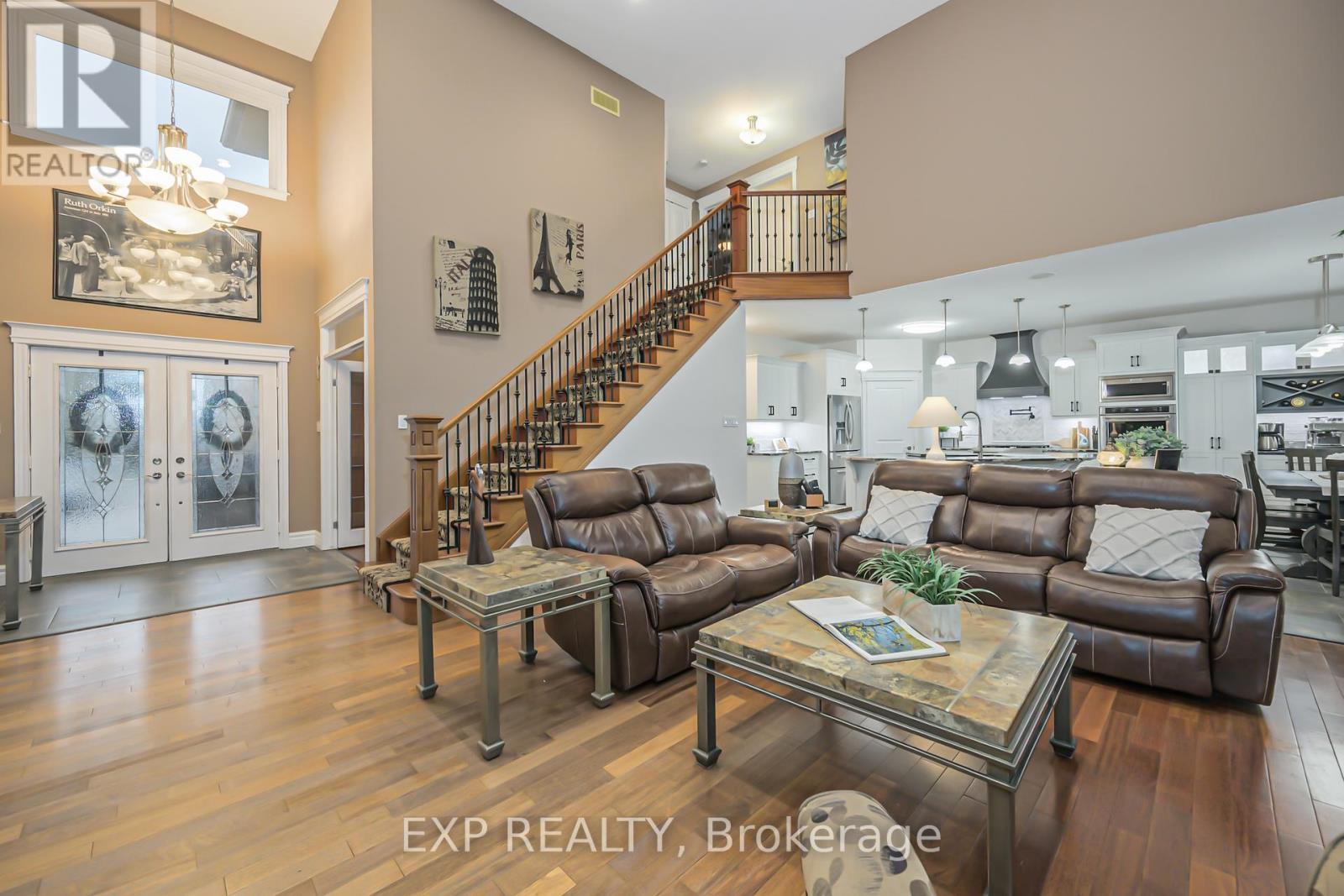 22 Farmhouse Road, London East, Ontario  N5Y 5M4 - Photo 4 - X12522448