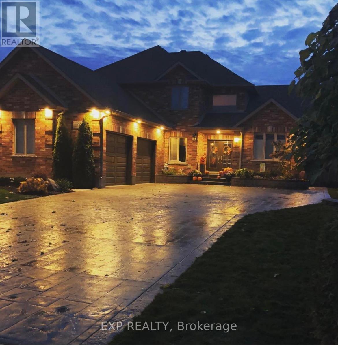 22 Farmhouse Road, London East, Ontario  N5Y 5M4 - Photo 46 - X12522448