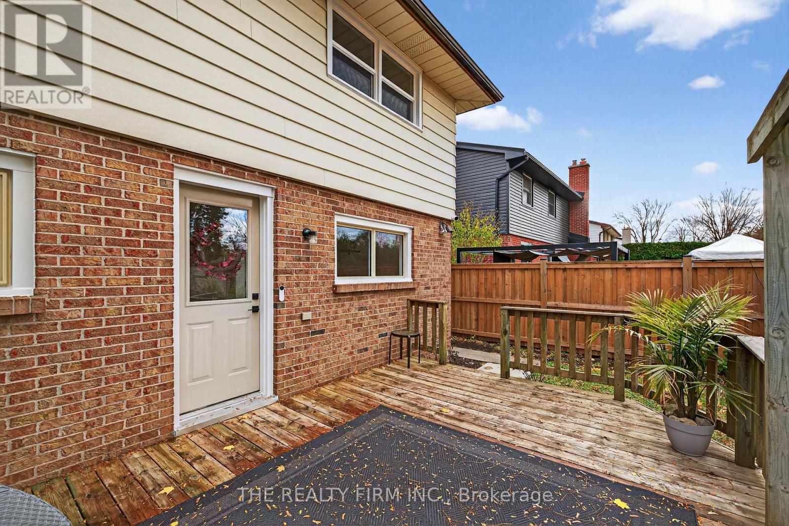 1180 Guildwood Boulevard, London North, Ontario  N6H 4G9 - Photo 32 - X12522648