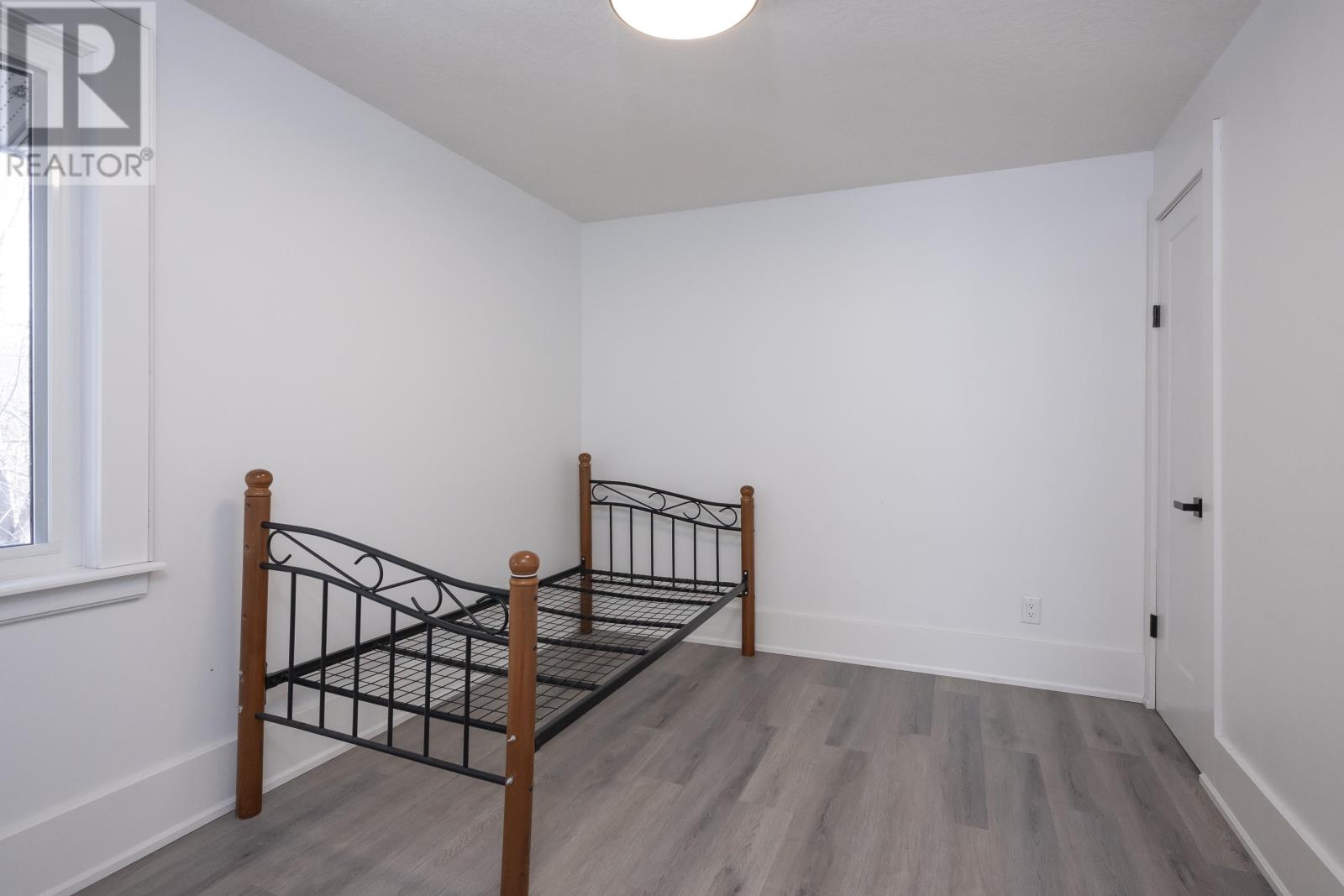 236 Syndicate Ave N, Thunder Bay, Ontario  P7C 3V8 - Photo 17 - TB253424