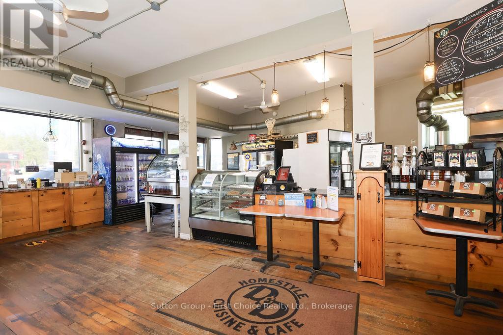 8 Woodstock Street N, East Zorra-Tavistock, Ontario N0B 2R0 - Photo 7 - X12522420