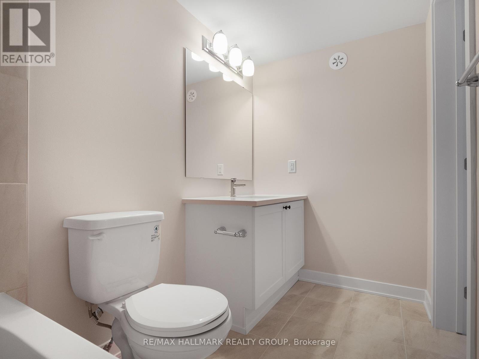 420 Mishi Private, Ottawa, Ontario  K1K 0P2 - Photo 12 - X12522430