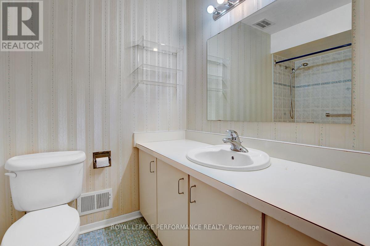 7 Carmichael Court, Ottawa, Ontario  K2K 1K1 - Photo 16 - X12522476