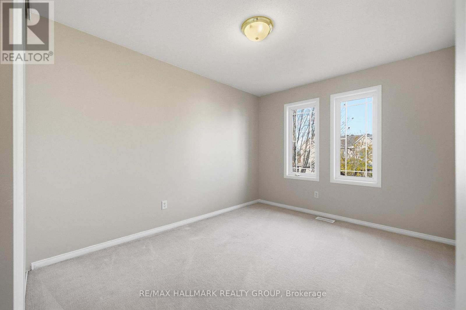 204 Greenridge Street, Ottawa, Ontario  K1C 7R3 - Photo 24 - X12522574