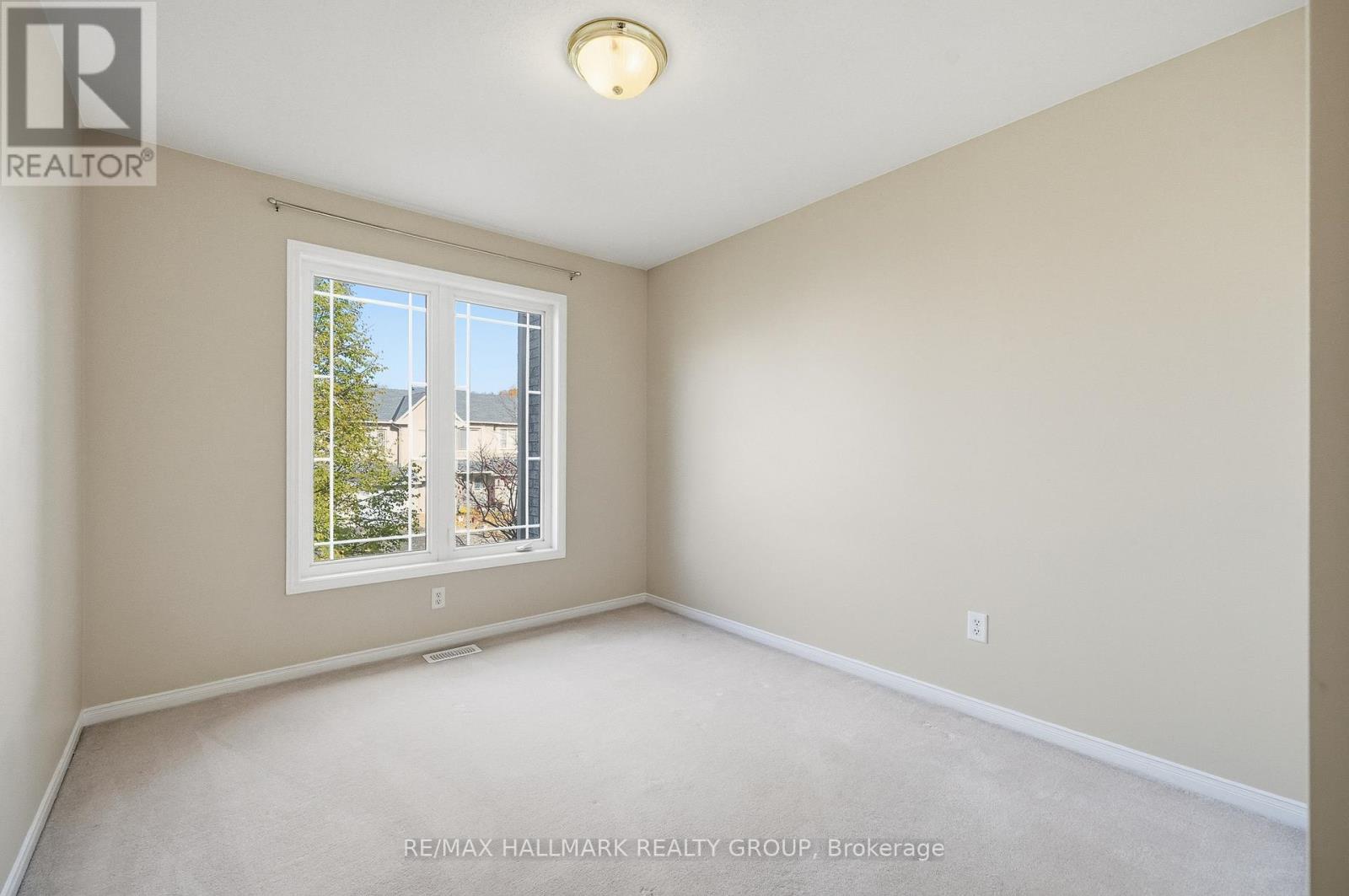 204 Greenridge Street, Ottawa, Ontario  K1C 7R3 - Photo 25 - X12522574