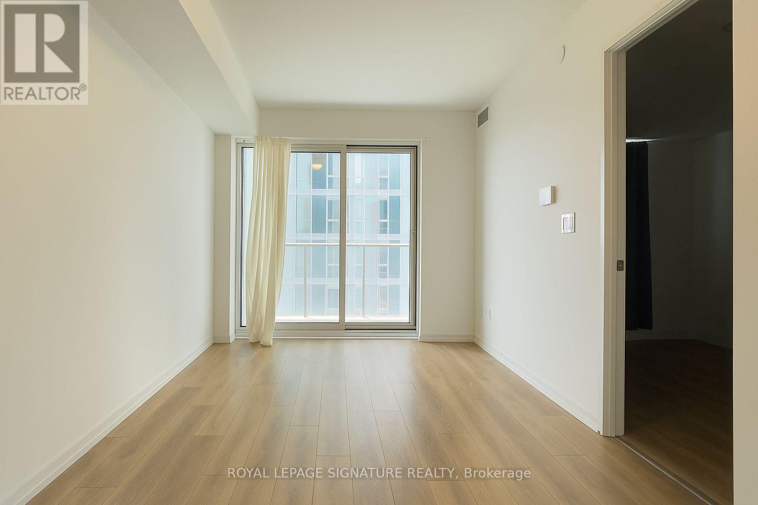 2302 - 2033 Kennedy Road, Toronto, Ontario M1T 0B9 - Photo 2 - E12522204