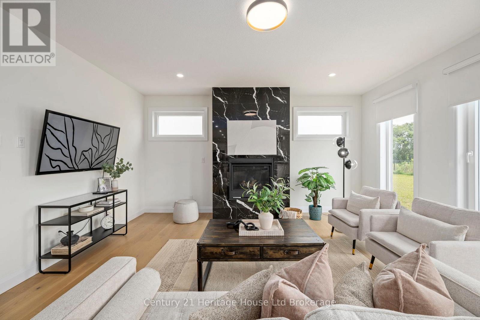 2363 Bakervilla Street, London South, Ontario  N6P 0H4 - Photo 9 - X12522442