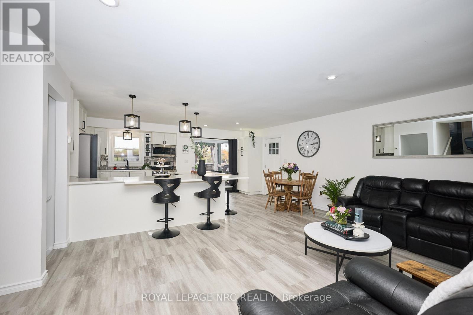 2455 Coral Avenue, Fort Erie, Ontario  L0S 1S0 - Photo 17 - X12522364