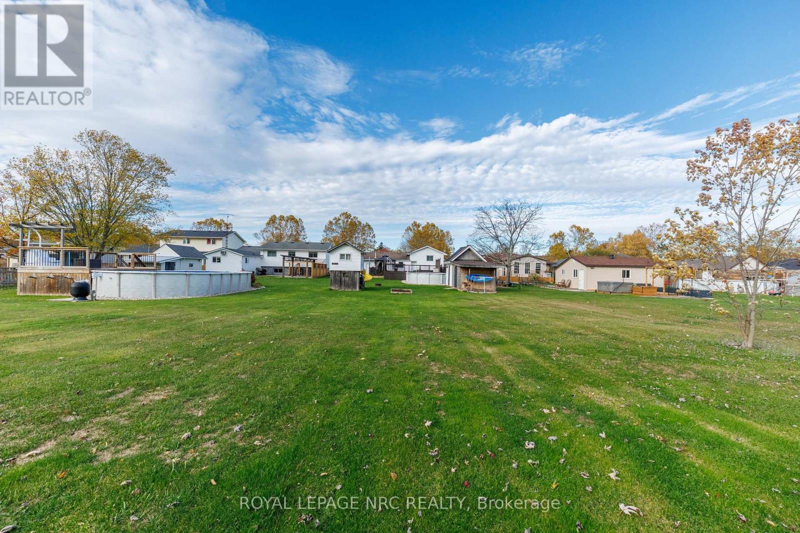 2455 Coral Avenue, Fort Erie, Ontario  L0S 1S0 - Photo 5 - X12522364