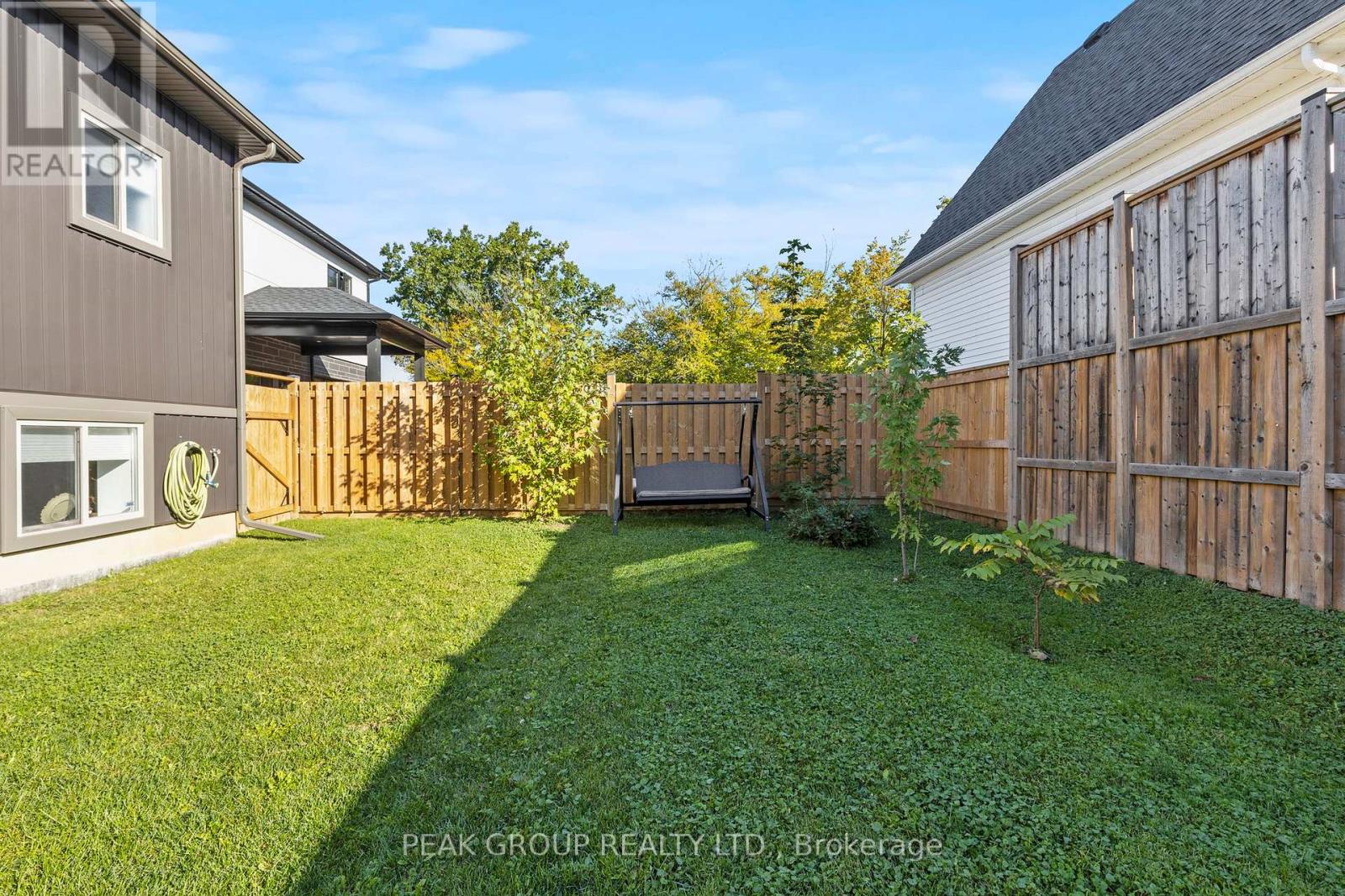 398 Aqueduct Street, Welland, Ontario  L3C 0H3 - Photo 41 - X12522426