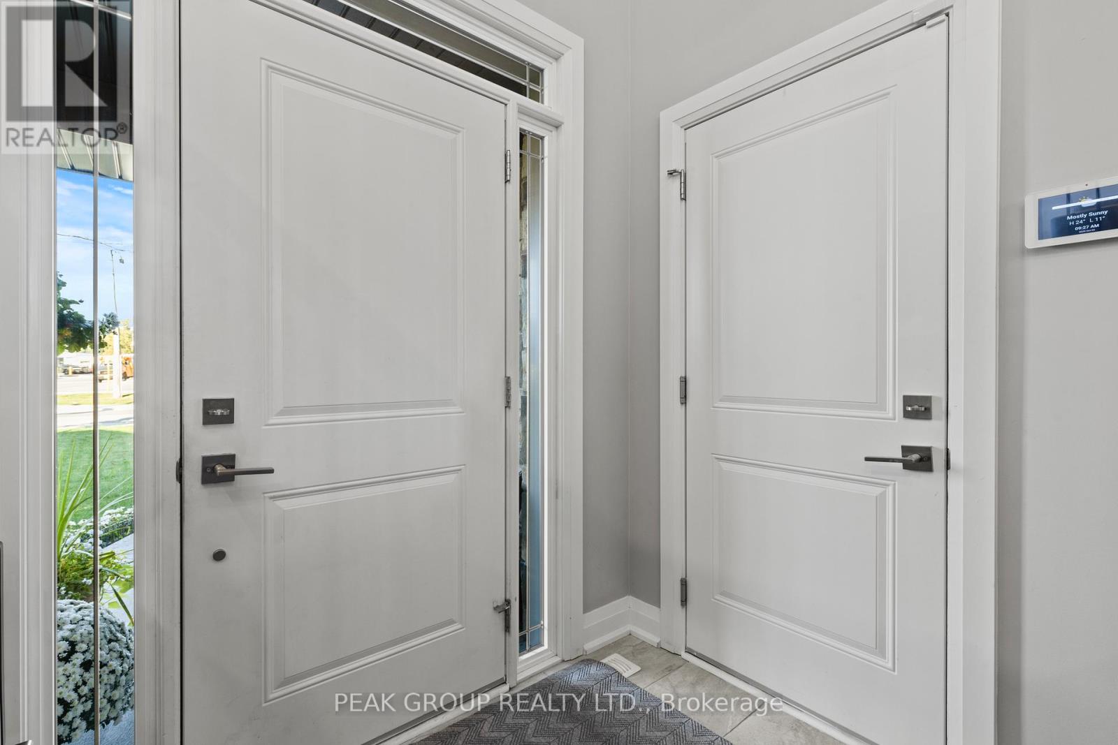 398 Aqueduct Street, Welland, Ontario  L3C 0H3 - Photo 6 - X12522426