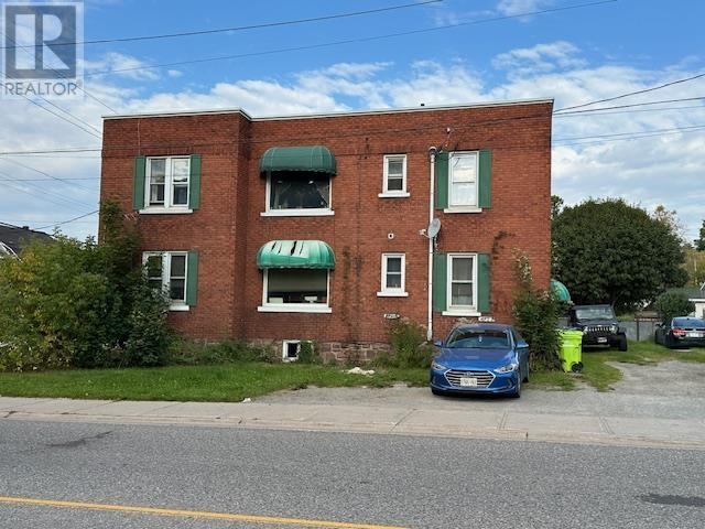 178 Albert St E, Sault Ste. Marie, Ontario  P6A 2J3 - Photo 3 - SM252878