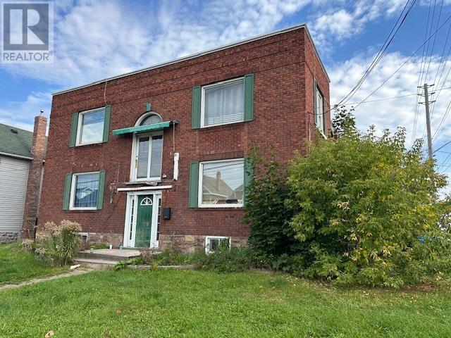 178 Albert St E, Sault Ste. Marie, Ontario  P6A 2J3 - Photo 2 - SM252878