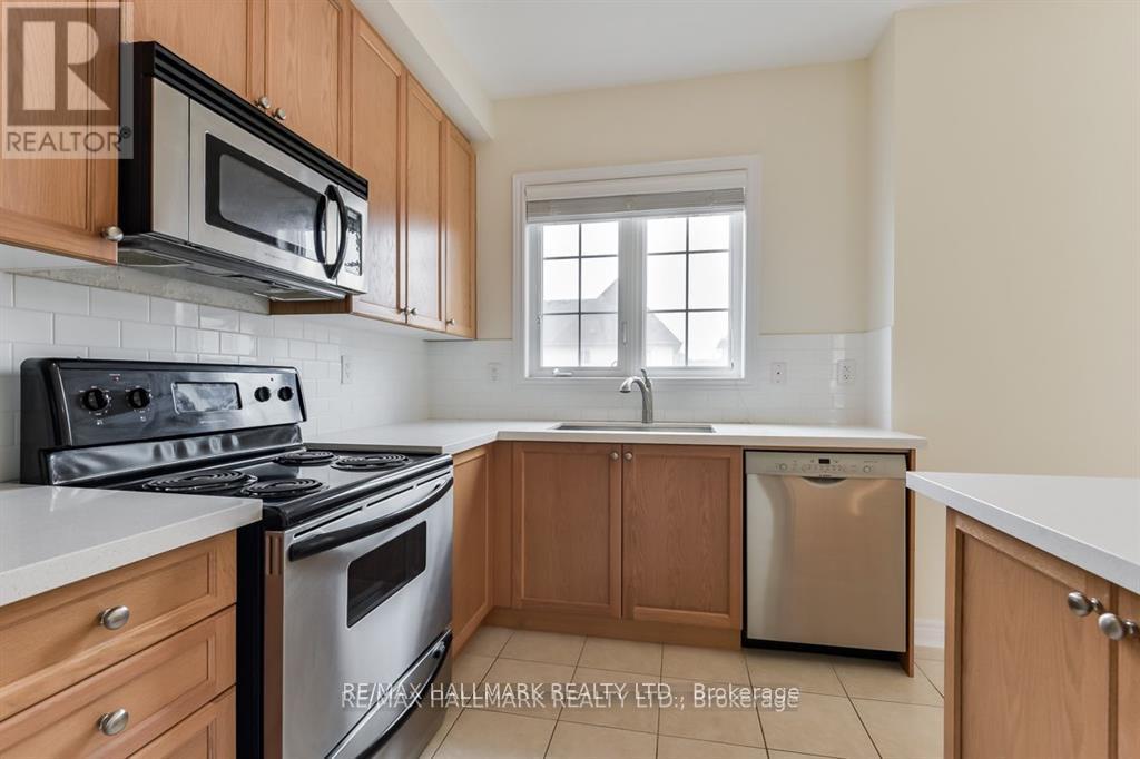 102 - 15 Old Colony Road, Richmond Hill, Ontario  L4E 4L5 - Photo 12 - N12522210